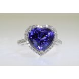 Tanzanite & Diamond Ring