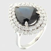 14K White Gold Cluster Ring 5,75 ct Natural Sapphire - 1,40 ct Diamond