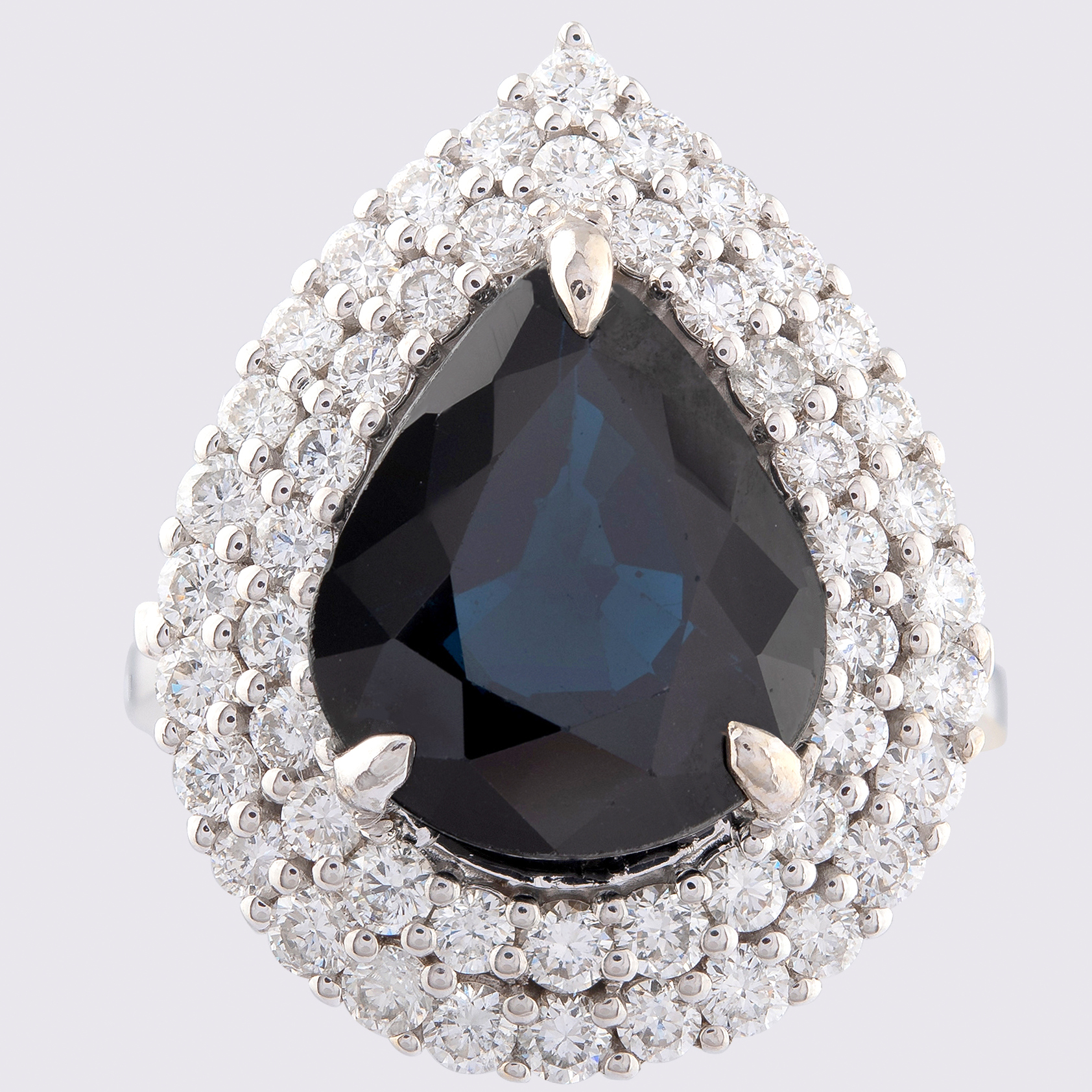 14K White Gold Cluster Ring 5,75 ct Natural Sapphire - 1,40 ct Diamond - Image 3 of 4