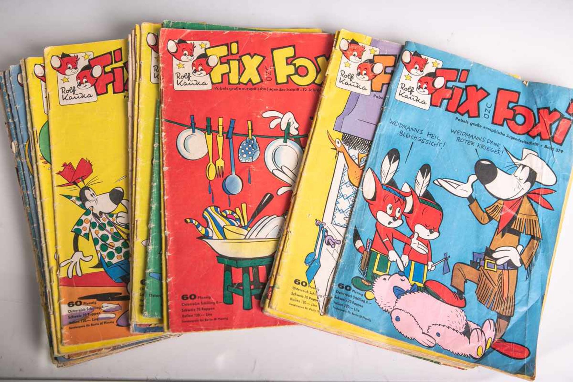 Gr. Konvolut von 27 Comic-Heften "Fix und Foxi" (Rolf Kauka, 1960er Jahre), u.a.