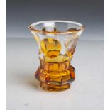 Badeglas (19. Jahrhundert), klares Glas m. honigfarbenem Überfang, feine Gravuren m.<