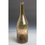 Historische Weinflasche (18./19. Jahrhundert), Mundgeblasen aus grüner Glasmasse, Boden<