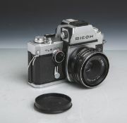 Kamera "Ricoh TLS 401", Gehäusenr. 02 142797, Objektiv: "aus Jena DDR", 2,8/50, Nr. 22325,