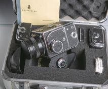 Filmkamera "Hasselblad TTL Spot", Optik: "Wolna-3" (UdSSR), 2,8/80 mm, Nr. 8811271, m.