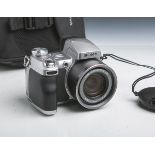 Digitalkamera "Sony DSC-H1", 5.1 Megapixels, 12x Optical Zoom, Nr. 4560001, m. Tragegurt,