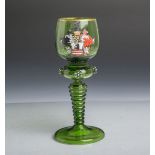 Weinrömer (19. Jahrhundert), waldgrünes Glas, flacher Teller m. gerilltem Mittelfuß, Kuppa