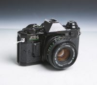 Kamera "Canon AE-1", Gehäusenr. 3302734, orig. Objektiv, 1:1,8/50 mm, Nr. 7677617.