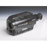 Camcorder "Sony CCD-TR780E", Handycam, Video Hi8, 24x Digital Zoom, Nr. 482181.