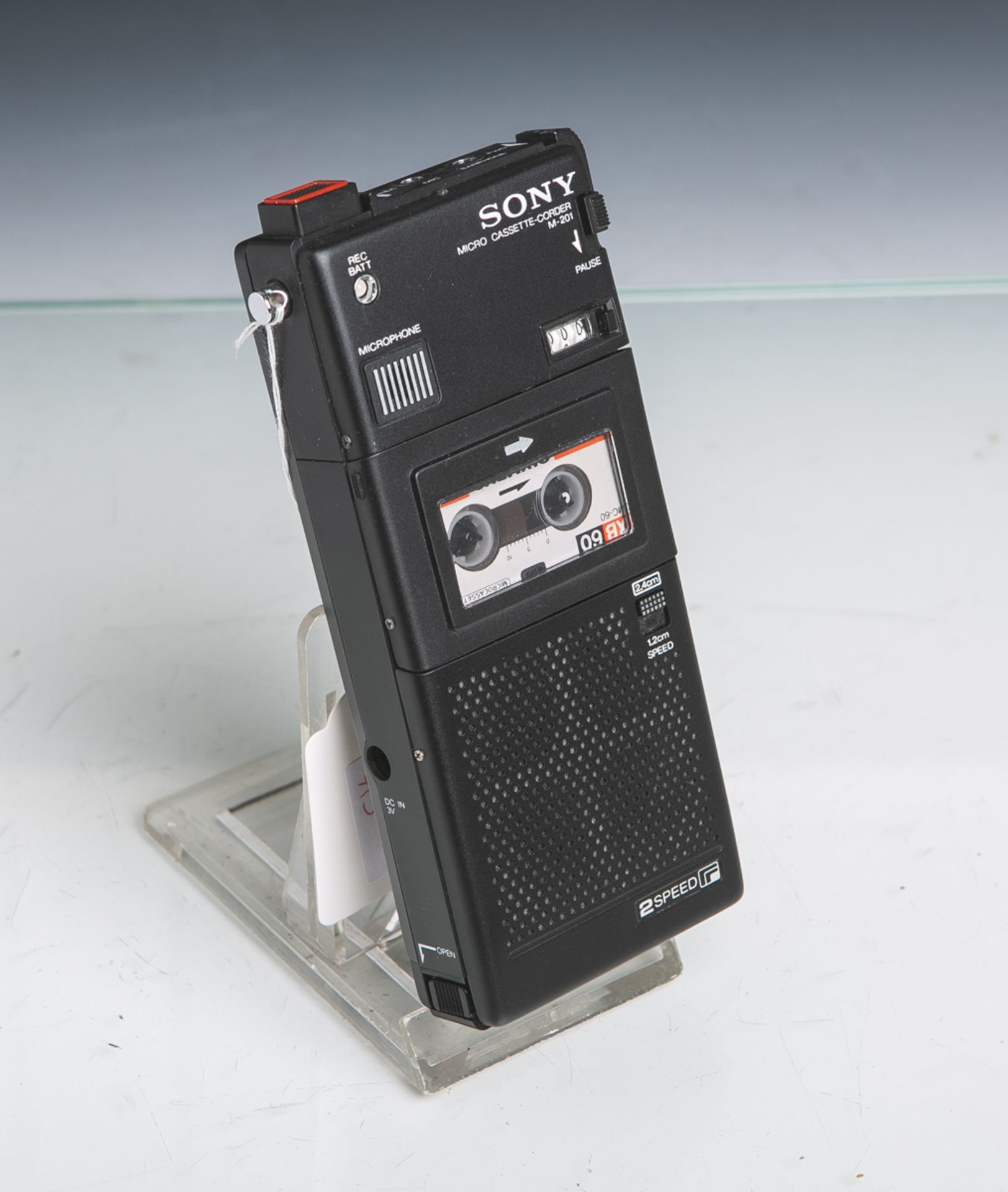Micro Kassetten-Recorder "Sony M-201", m. Kassette, im Etui.