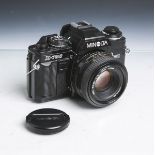 Kamera "Minolta X-700", orig. Objektiv, 1:2/49 mm, Nr. 1119357, m. Schutzdeckel.