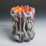 Wohl Kerzenhalter (20. Jahrhundert), Keramik, üppig m. Figuren u Pflanzen gestaltet, wohl