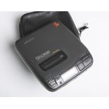 CD-Player "D-32" von Sony, Discman, MegaBass, 8-times oversampling, Nr. 118745.