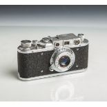 Kamera "Zorki" (Made in USSR, Bj. 1955 - 1958), Nr. 215152, Objektiv "FED", 1:3,5 / 5 cm.