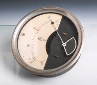 Antiker Amperemeter von DRP, Amperemesser bis 20, Nr. 26140, Metallgehäuse, Dm. ca. 21 cm.