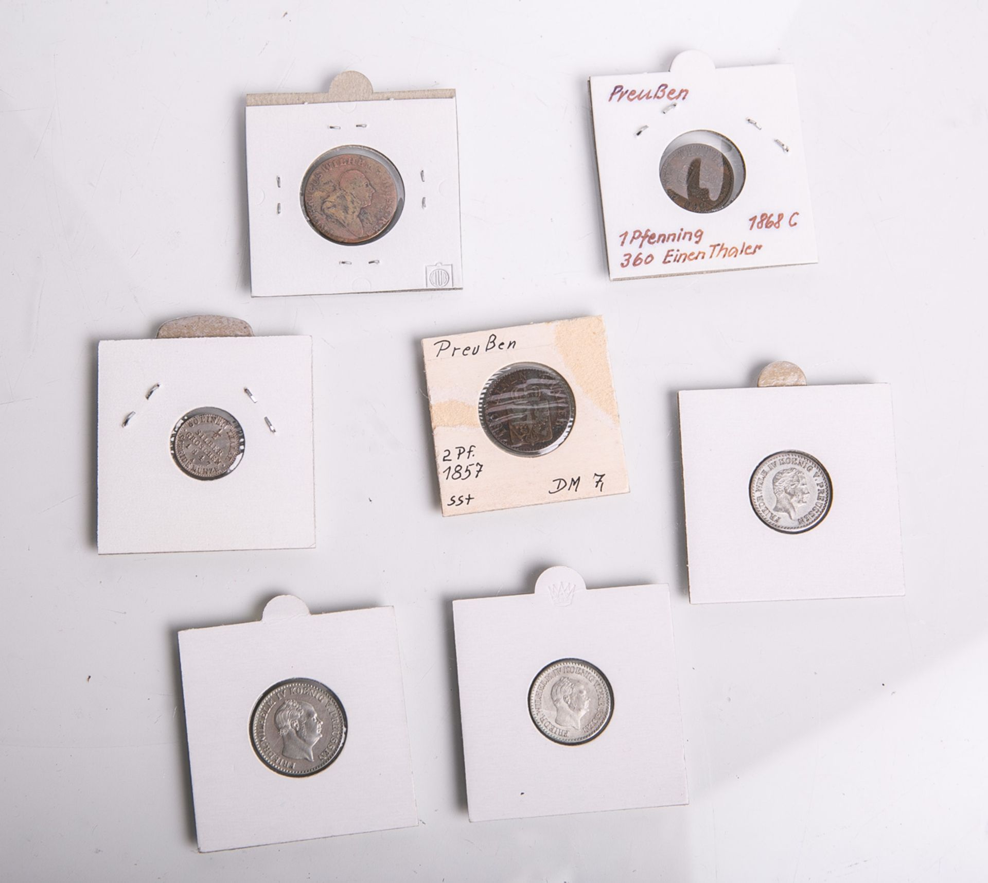 Sieben verschiedene Kleinmünzen (Preussen), bestehend aus: 2 1/2 Silbergroschen (1854), - Image 2 of 2