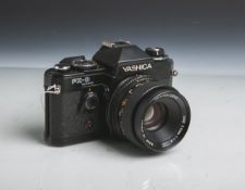 Yashica-Fotokamera "FX-D Quartz" (Japan), Modellnr. 004782, Objektiv Yashica Lens, DSB 50