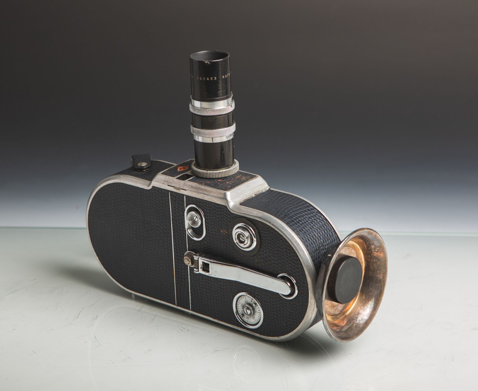 Filmkamera "Movex 30 L" von Agfa (Bj. 1932), Optik "Agfa Tele-Kine-Anastigmat", 1:3,5 / 8