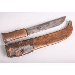 Antikes Eskimo-Messer (vor 1900, Grönland), gerade Klinge, Griff u. Scheide aus Holz,