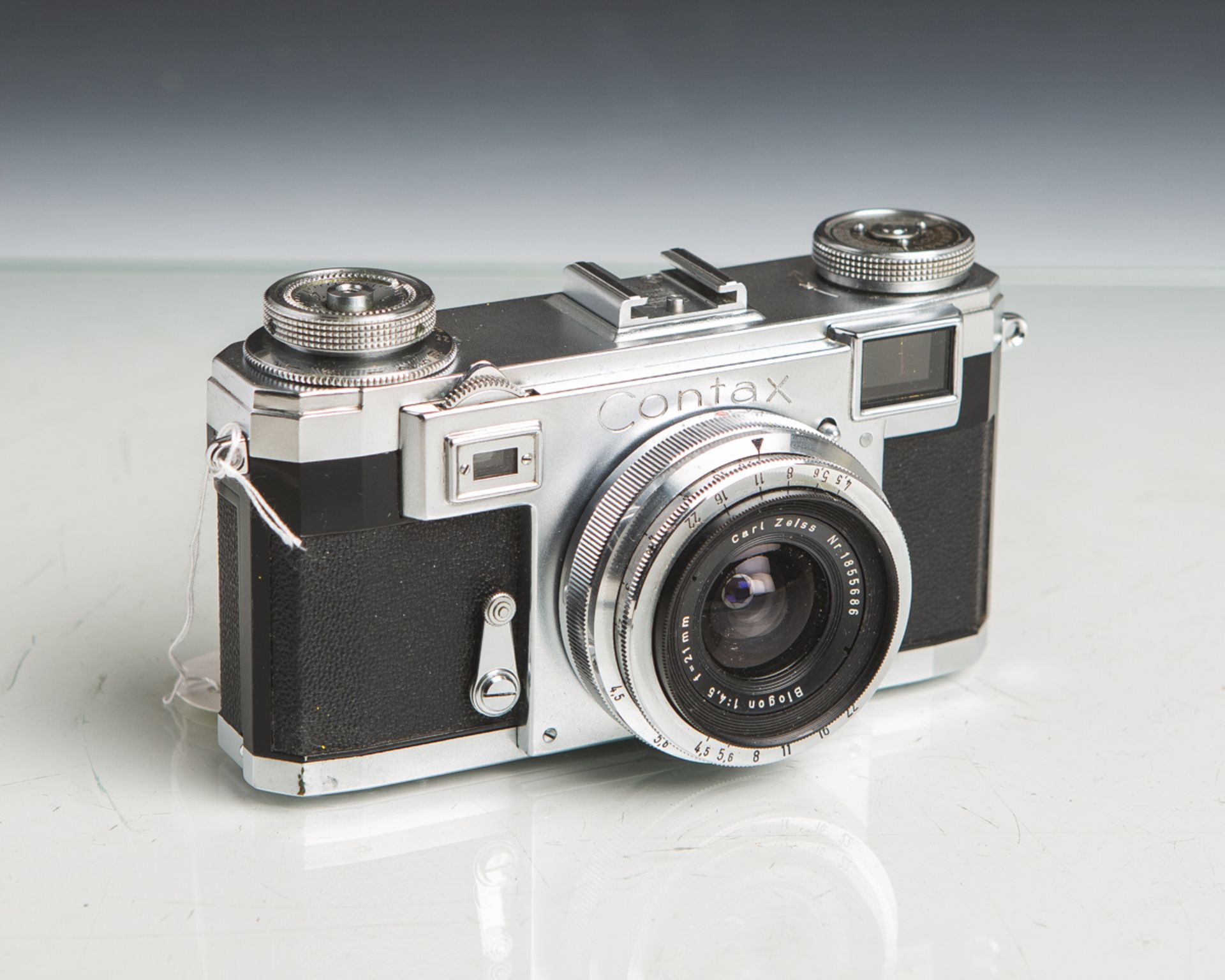 Kamera "Contax IIa" von Carl Zeiss (Stuttgart, Baujahr 1949 - 1961), Nr. F 23602, Objektiv