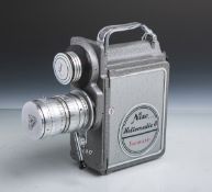 Filmkamera "Nizo Heliomatic 8 Focovario" (Bj. 1960), 8 mm, Optik: "Angenieux-Zoom Type