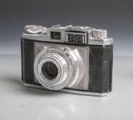 Braun-Fotokamera "Gloriette" (Nürnberg), Objekt Steinheil München, Nr. 1247318, Cassar,1:2,8/45 mm.