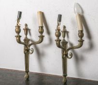 Paar Wandleuchter (20. Jahrhundert), je 2-flammig, Bronze, elektrifiziert, H. je ca. 40cm.