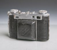 "Certo Super Dollina II"-Fotokamera (Baujahr 1951), Klapp-/Messsucherkamera, ObjektivZeiss Tessar,