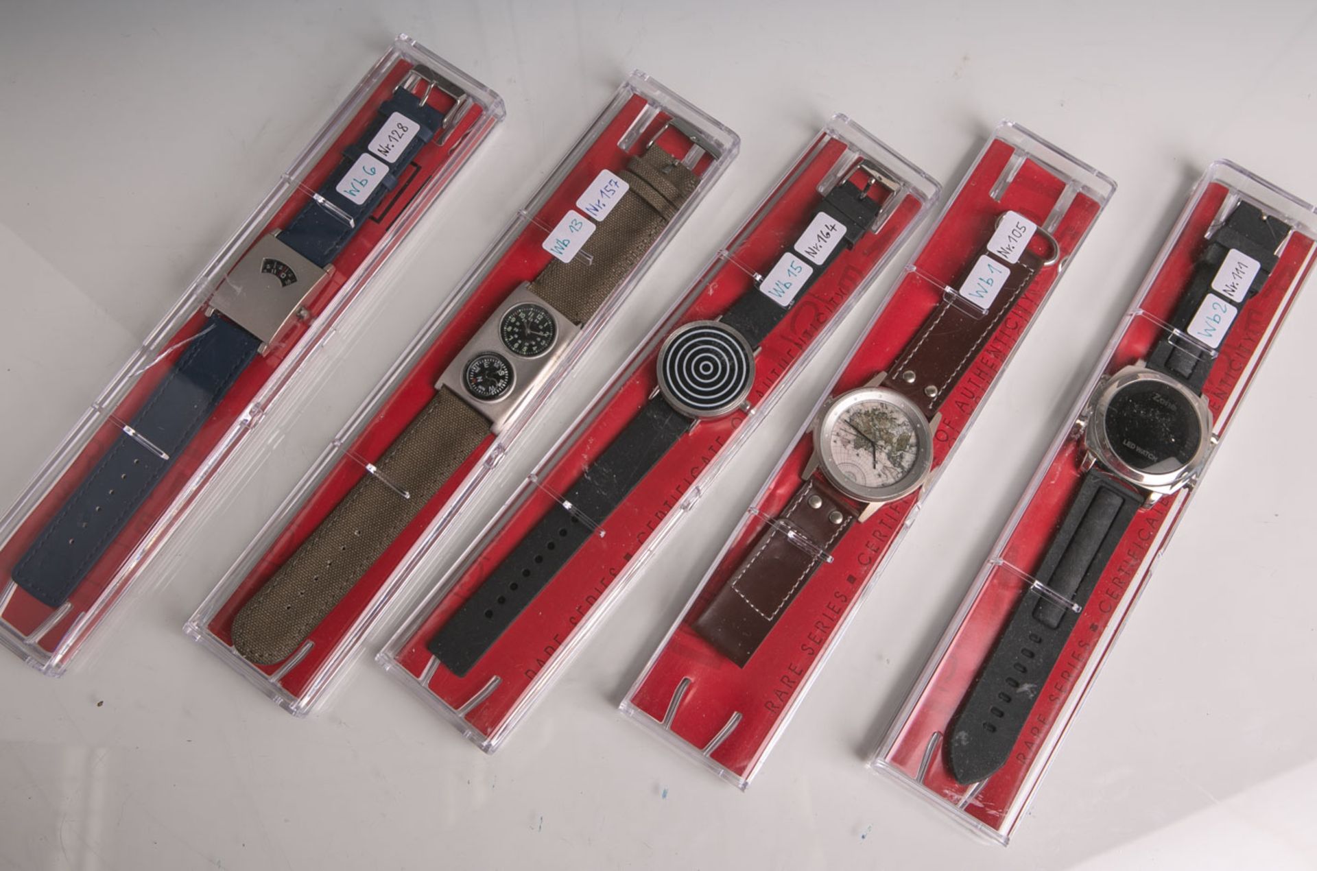 Konvolut von 5 Armbanduhren von Rare Series, Nr. 105, 111, 128, 157 u. 164, je m.Zertifikat, je in