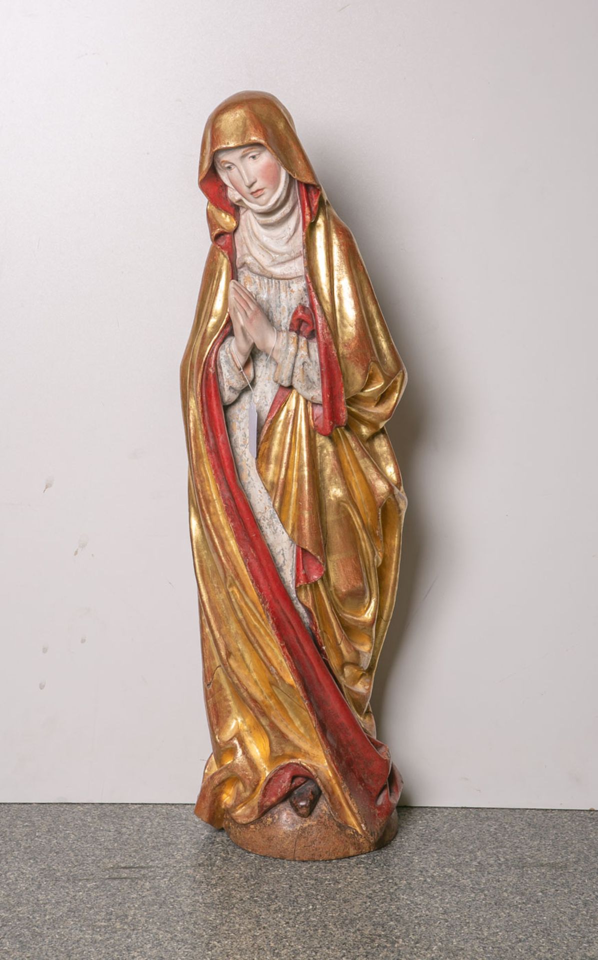 Holzfigur, wohl Hl. Anna betend (wohl 19./20. Jahrhundert), vollplastisch geschnitzt,polychrom