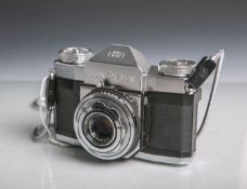 Zeiss Ikon-Fotokamera "Contaflex" (Stuttgart, Baujahr 1959-1963), Gehäuse-Nr. 861/24,Objektiv Carl