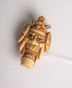 Elfenbein-Netsuke (Provenienz Japan, Alter unbekannt), Maske, wohl sog. Men-Netsuke,