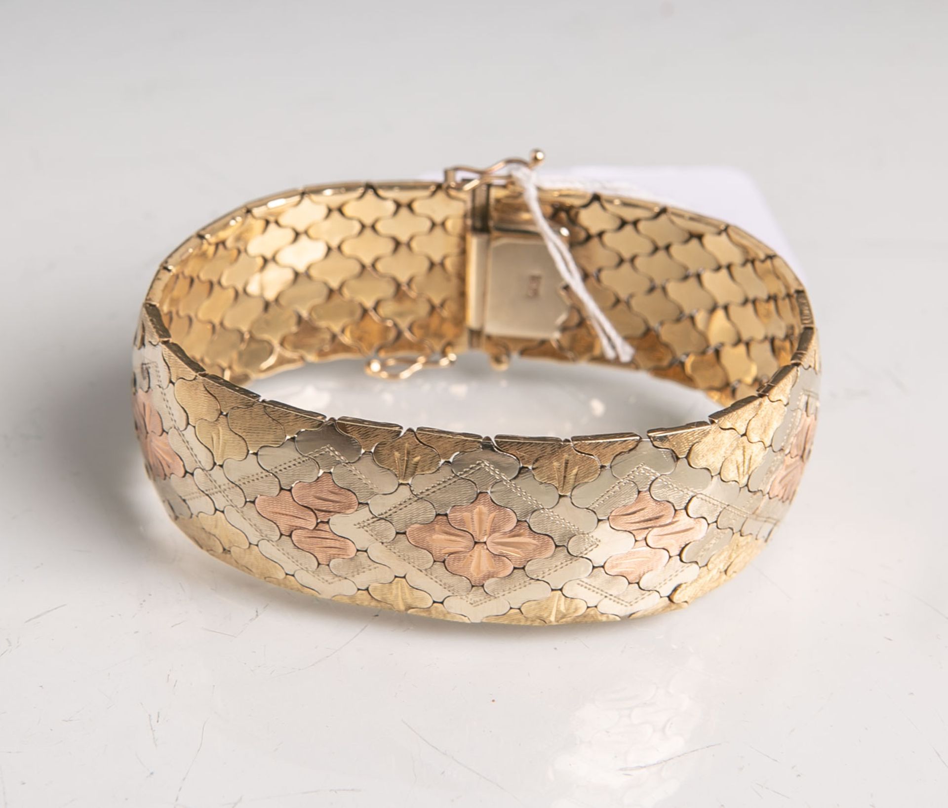Damenarmband 585 Gold, Tricolor, gestempelt: Feingehalt, L. ca. 20 cm, Gewicht ca. 49,45.