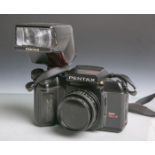 Pentax-Fotokamera "SFX" (Japan), Gehäuse-Nr. 5384696, Objektiv Cosina, Nr. 91221207,Cosinon-S, 1:2/