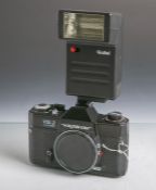 Voigtländer-Fotokamera "VSL 2-automatic"-Gehäuse (Singapur) mit Blitzlicht (wohl 134 REBvon