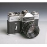 Moskva 80-Fotokamera "ZENIT-E" (USSR), Gehäuse-Nr. 78066411, Objektiv Helios-44-2, Nr.78056903, 2/