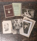 Konvolut Militaria (Drittes Reich), bestehend aus: 5x Fotoausnahmen (Portraits,Gruppenbilder), 3x