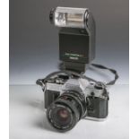 Canon-Fotokamera "AE-1" (Japan), Gehäuse-Nr. 461796, Objektiv Soligor, MC, C/D,Zoom+Macro, Nr.