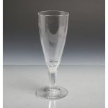 Antikes Bierglas, Mengenangabe "¼ Liter" eingraviert, H. ca. 21 cm. Gebrauchsspuren.