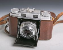 Agfa-Fotokamera "Super Solinette" (1950er Jahre, Deutschland), in original Lederetui.