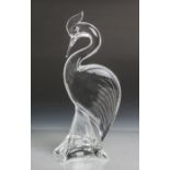Gr. Glasplastik (wohl Designarbeit für Lalique), stilisierter Kranich aus klarem Glas,Unterboden