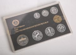 DDR-Kursmünzsatz (1987), 1 Pfennig bis 5 Mark (8,86 Mark), Münzprägestätte: A, inKassette. PP.