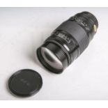 Objektiv "Sigma Zoom AF", Multi coated, 1:2,8-3,5/75-200, Dm. 67 mm, Nr. 2018086, m.Schutzdeckeln.