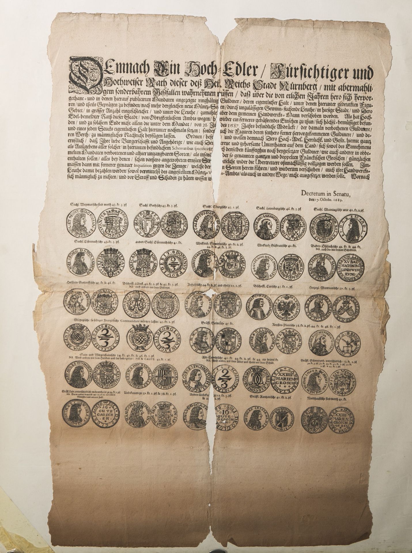 "Decretum in Sentau 1689" (Nürnberg), Einblattdruck m. einigenHolzschnitt-Münzendarstellungen,