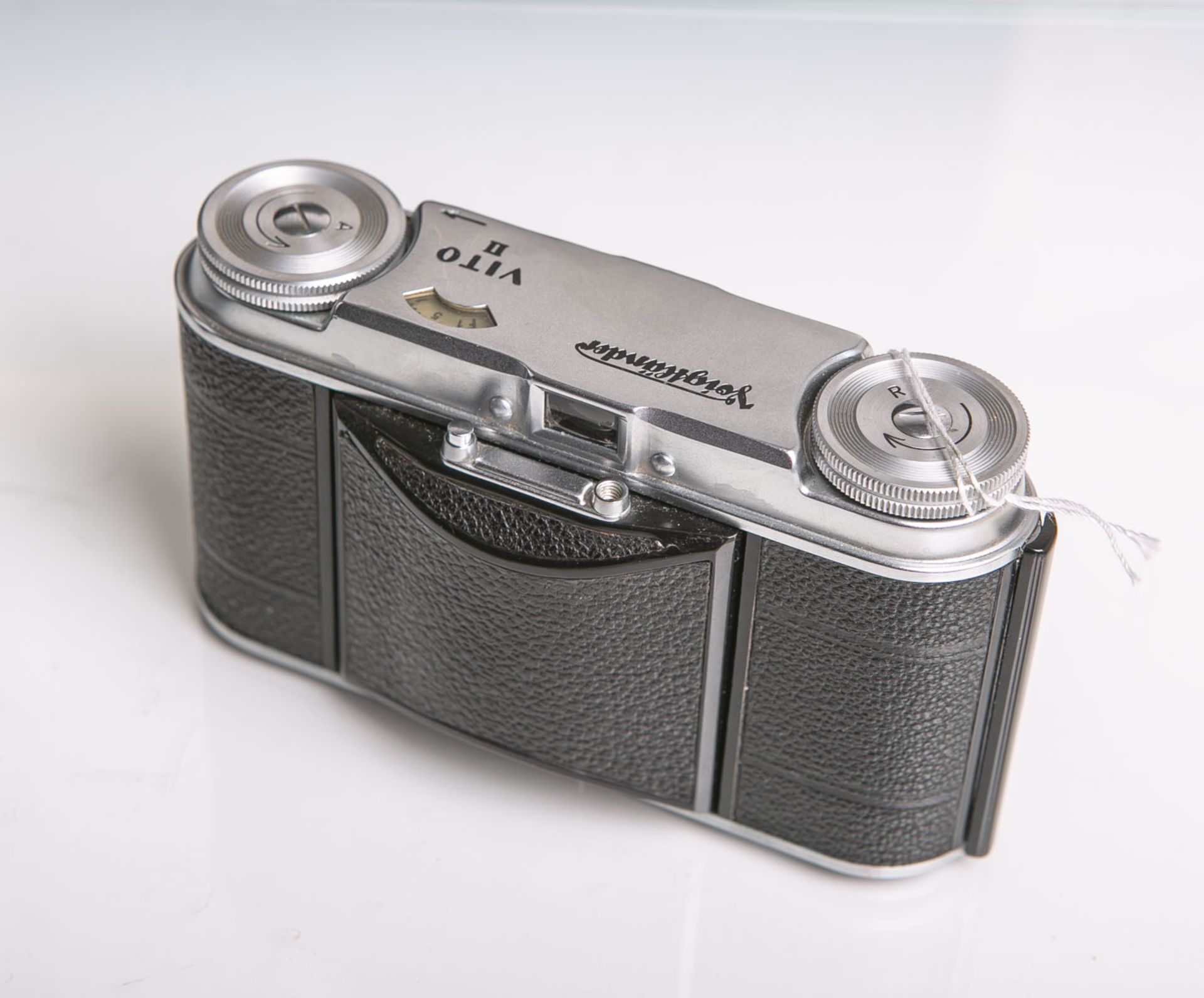 Voigtländer-Fotokamera "VITO II" (Braunschweig, Baujahr 1950-1954), Klapp-/Sucherkamera,Objektiv