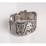 Schweres Armband 925 Silber (Mexiko), ethnisches Motiv (Symbole u. 2 Schlangen),gestempelt: