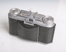 Voigtländer-Fotokamera "VITO II" (Baujahr 1950-54), Objektiv Color Skopar, 1:3,5/50 mm.