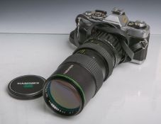 Kamera "Minolta XG2", Objektiv "Hanimex Automatic", 1:3,5/80-200, Dm. 62 mm, Nr. 770230,m.