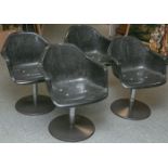 4 Stühle aus einem ehemaligen Friseursalon (1950/60er Jahre), Sitz aus Kunststoff,Mittelsäule,