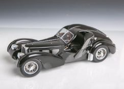 Solido-Modellauto "Bugatti 57 SC Atlantik", 1:18, in Schwarz. Neuwertig, ungespielt.