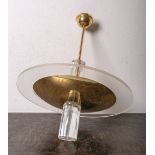 Sixties-Designer-Lampe (im Jean Perzel-Stil, neuzeitlich), aus Messing und Acryl,